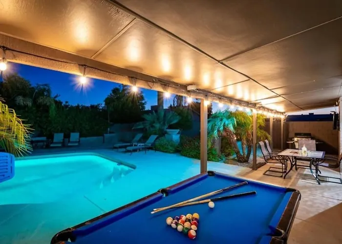 Scottsdale Estate 16br 6ba Sleeps 32 Private Pool And Hot Tub Pet-friendly Pool Table Phoenix