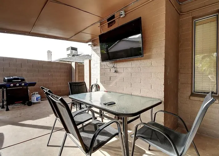 Scottsdale Estate 16br 6ba Sleeps 32 Private Pool And Hot Tub Pet-friendly Pool Table *