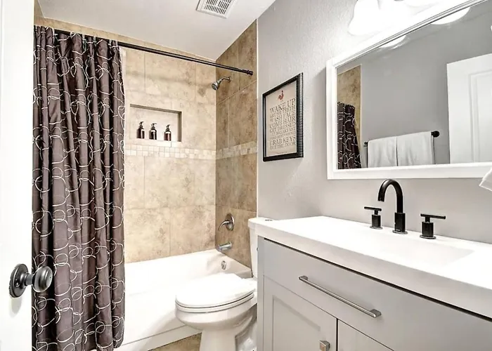 Scottsdale Estate 16br 6ba Sleeps 32 Private Pool And Hot Tub Pet-friendly Pool Table Phoenix