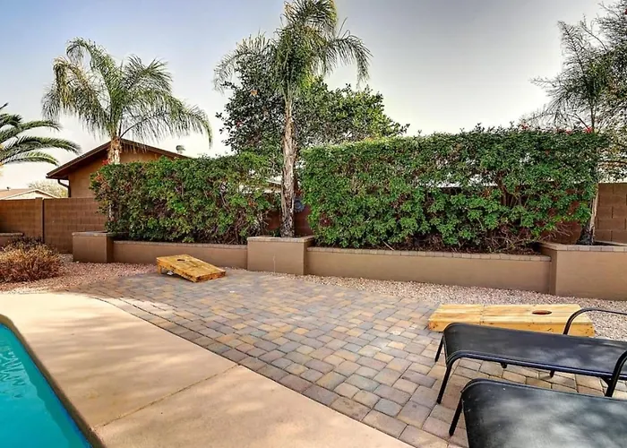 Scottsdale Estate 16br 6ba Sleeps 32 Private Pool And Hot Tub Pet-friendly Pool Table Phoenix