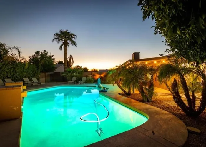 Scottsdale Estate 16br 6ba Sleeps 32 Private Pool And Hot Tub Pet-friendly Pool Table * Phoenix