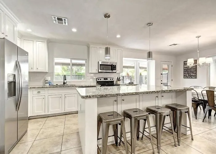Scottsdale Estate 16br 6ba Sleeps 32 Private Pool And Hot Tub Pet-friendly Pool Table Vakantiehuis Phoenix