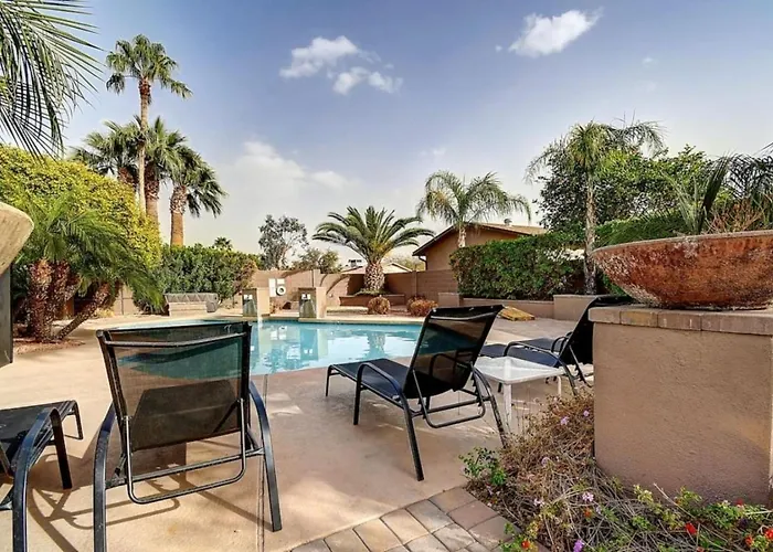 Vakantiehuis Scottsdale Estate 16br 6ba Sleeps 32 Private Pool And Hot Tub Pet-friendly Pool Table