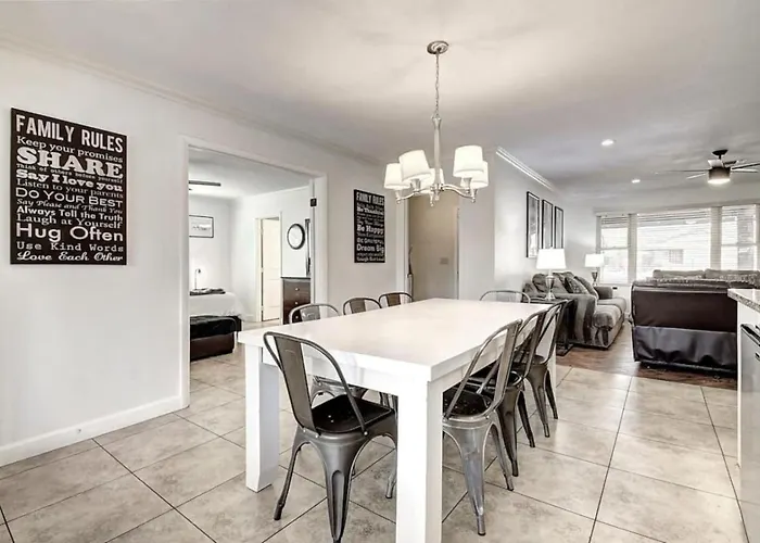 Scottsdale Estate 16br 6ba Sleeps 32 Private Pool And Hot Tub Pet-friendly Pool Table * Phoenix