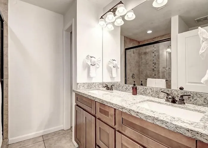 Scottsdale Estate 16br 6ba Sleeps 32 Private Pool And Hot Tub Pet-friendly Pool Table * Phoenix