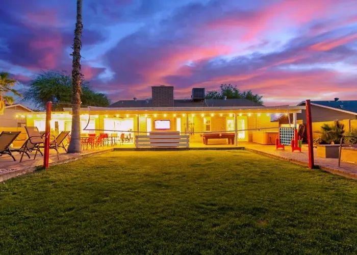 Scottsdale Estate 16br 6ba Sleeps 32 Private Pool And Hot Tub Pet-friendly Pool Table