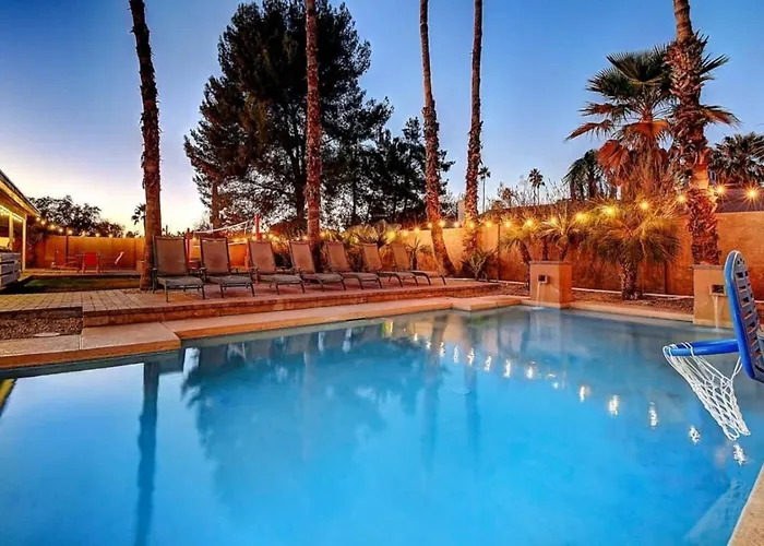 Scottsdale Estate 16br 6ba Sleeps 32 Private Pool And Hot Tub Pet-friendly Pool Table