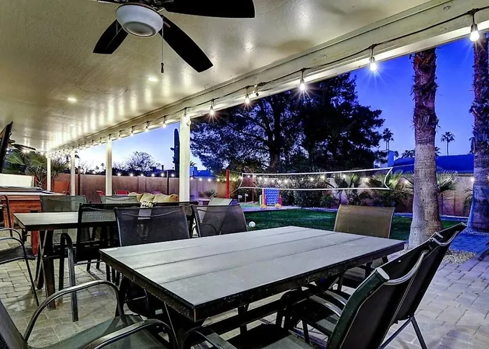 Scottsdale Estate 16br 6ba Sleeps 32 Private Pool And Hot Tub Pet-friendly Pool Table