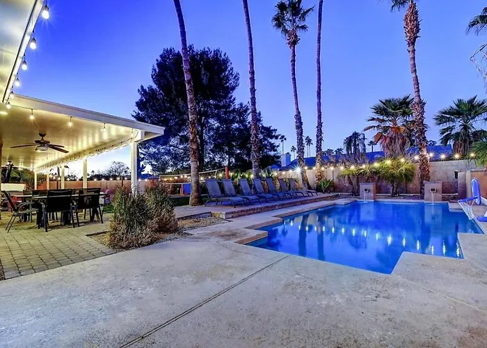 Scottsdale Estate 16br 6ba Sleeps 32 Private Pool And Hot Tub Pet-friendly Pool Table Phoenix