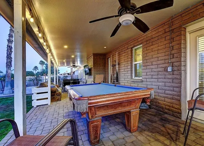 Scottsdale Estate 16br 6ba Sleeps 32 Private Pool And Hot Tub Pet-friendly Pool Table Phoenix